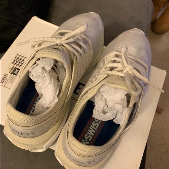 KSwiss womens sneakers - Picture 3 of 4